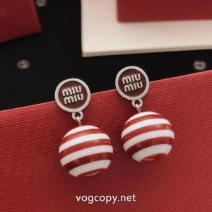 スーパー コピー ブランド即完売 価格帯が魅力的 数量限定販売MIUMIUアクセサリー.
