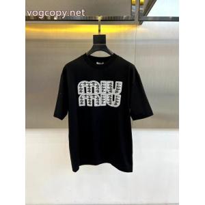 MIUMIU精巧な逸品 2026冬更新人気商品 圧倒的な新作半袖Tシャツスーパー コピー ブランド