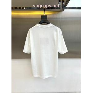 MIUMIU精巧な逸品 2026冬更新人気商品 圧倒的な新作半袖Tシャツスーパー コピー ブランド