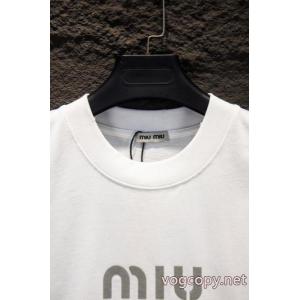 【ファッション新品注目】 リラックスした雰囲気に ファッション 人気半袖TシャツMIUMIUスーパー コピー 通販 優良