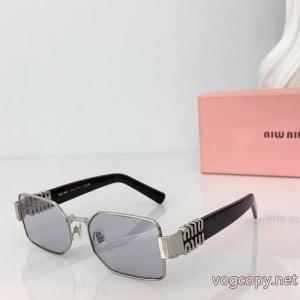 MIUMIUサングラス本当に着心地のいい 手元在庫限り 品質保証ブランド アクセサリー 激安.