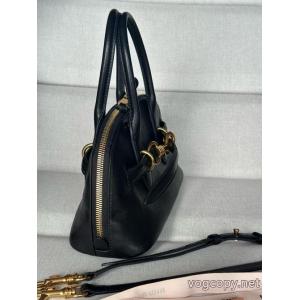 MIUMIU快適な着心地 目を引く秋冬トップス 上品可愛いバッグブランド フェイク..