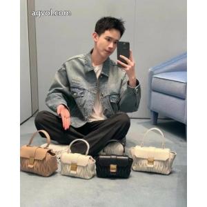 コート2026超人気の最新作 オンラインストア 26SS 異素材MIUMIUコピー 品 販売