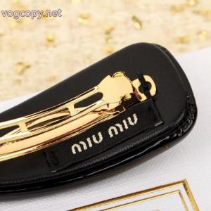 アクセサリー人気沸騰アイテム 上品でファッション 格安！    MIUMIUブランド コピー 通販.