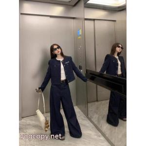 miumiu 2026レトロツイードの小香風コート