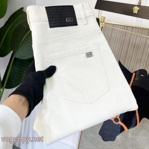 ミュウミュウコピー ブランドカップルで共有したい カッコイイ 心地よいズボン.