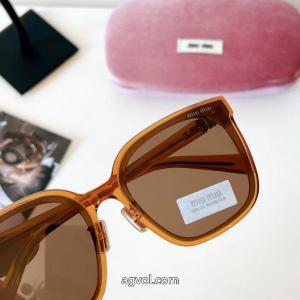 偽 ブランド 購入サングラス高評価の2026人気品 人気セール260%新品 存在感を放つミュウミュウ..