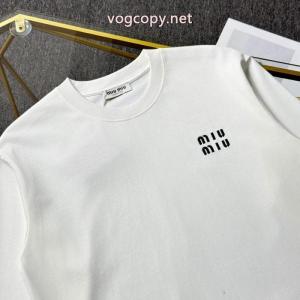  tシャツ2026到着済 26SS 異素材 季節限定販売MIUMIUブランド スニーカー 激安.