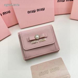 MIUMIUお手頃価格 特別人気感謝SALE 話題人気商品ブランド 偽物財布