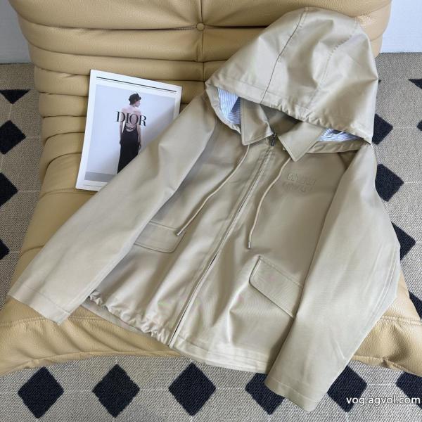 LOUIS VUITTONコート即完売有用性が高い便利アイテムスーパー ブランド コピー 0