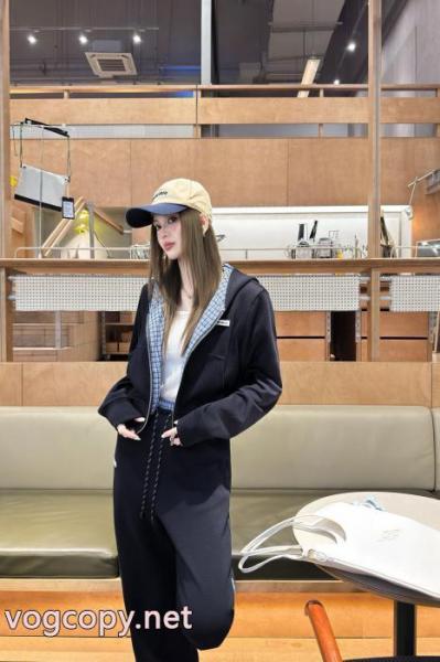 Miumiuカスタムアルファベットの小標格子をつなぎ合わせたカスタムカジュアルスーツ 5