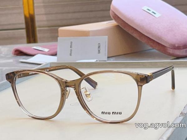コピー 商品 販売雑誌掲載大人っぽい爆発的な人気MIUMIU眼鏡のフレーム 0
