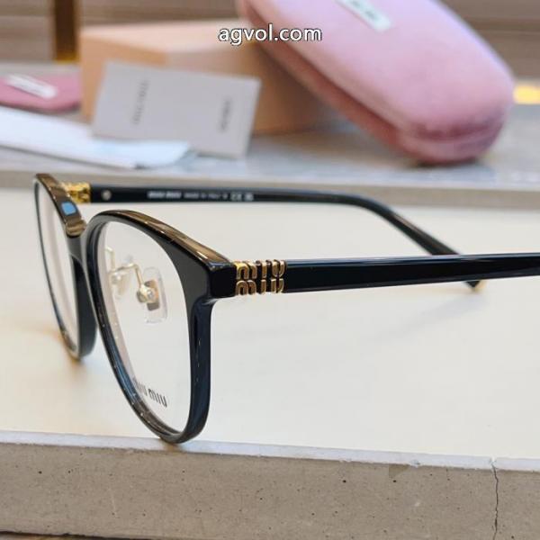 コピー 商品 販売雑誌掲載大人っぽい爆発的な人気MIUMIU眼鏡のフレーム 1