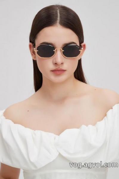 スーパー コピー ブランド完売再入荷  最安値に挑戦高級感溢るメガネMIUMIU 0 
