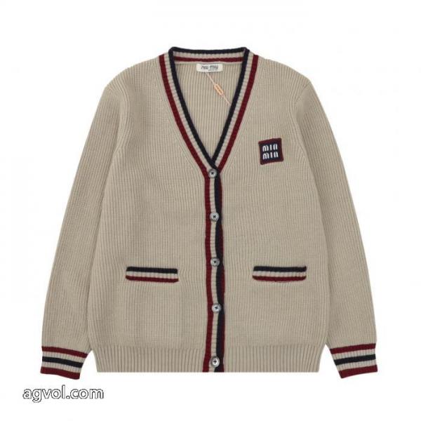 MIUMIU雑誌掲載 圧倒的な高級感 SS25完売必至スーパー コピー 安心コート 4