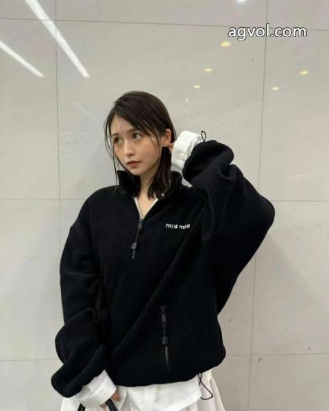 爆買い格安 定番素敵 超人気美品セール中コートブランド コピー ショップMIUMIU 2
