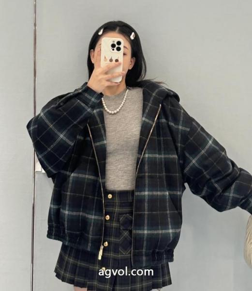MIUMIU限定セールお買い得 商品例 即納!最大半額通販 ブランドコート 5