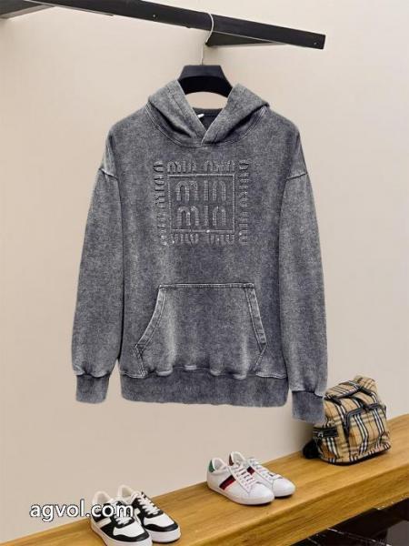 パーカーMIUMIU偽 ブランド 通販最安価格新品 再入荷! 気分が上がる憧れブランド 2
