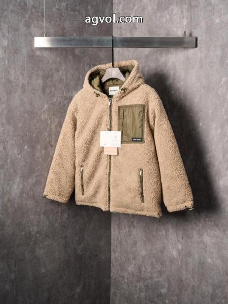 ダウンジャケットブランド 品 スーパー コピー期間限定VIPセール 様々なコーディネートに 250%正規品新品保証ミュウミュウ 1