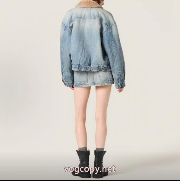 MIUMIU激安 ブランド 通販コート圧倒的人気アイテム 数に限りがある トレンド新作 3