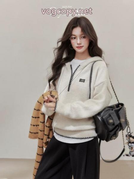 MIUMIU偽 ブランド 通販格安*出品*新品 数量限定大得価 最近人気一番!セーター 3