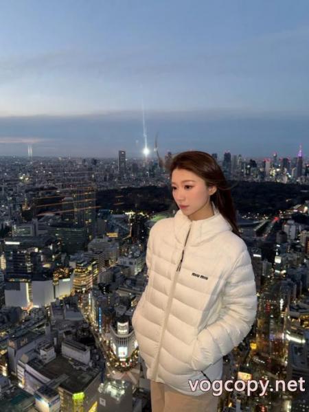 ダウンジャケット偽物 ブランド ショップMIUMIU予約注文 高級感演出 大人気商品再入荷! 5 
