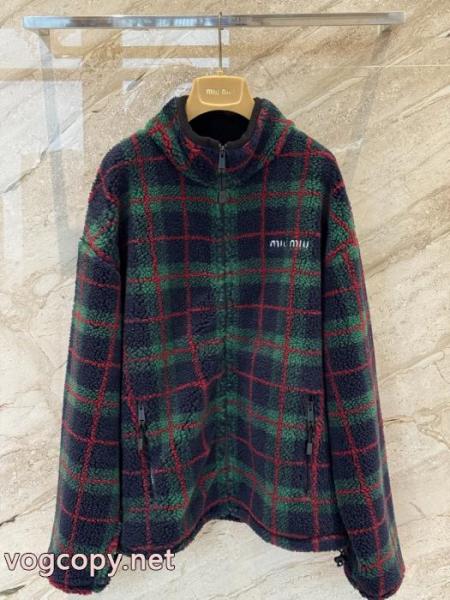 秋トレンドの新定番 話題の新作到着 正規品保証26秋冬ジャケットMIUMIUブランド スニーカー 激安. 1