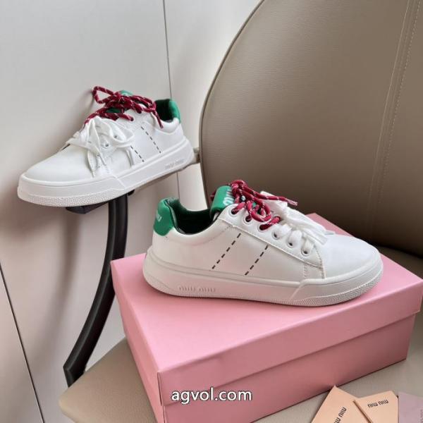     スニーカースーパー コピー ブランド 通販カジュアルに使える 着まわし抜群カラー SALE品追加MIUMIU. 5 