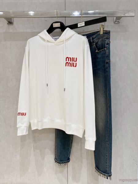 偽 ブランド 通販MIUMIUパーカー2026年NEWモデル 上品な印象に格上げ クリスマスプレゼントにも 0