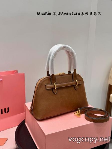 バッグブランド 偽物定番人気のカラー 26秋冬最新モデル TOPセラー賞受賞!MIUMIU 4