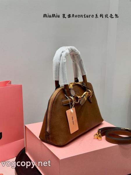 バッグブランド 偽物定番人気のカラー 26秋冬最新モデル TOPセラー賞受賞!MIUMIU 5