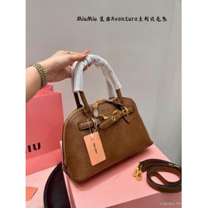 バッグブランド 偽物定番人気のカラー 26秋冬最新モデル TOPセラー賞受賞！MIUMIU