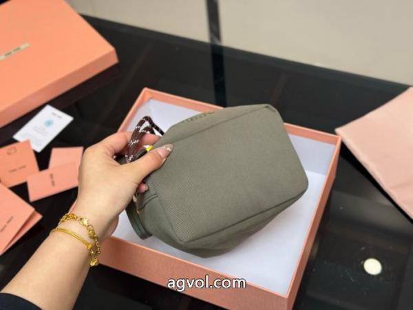 MIUMIUバッグコピー ブランド 優良好評品 即発◆高級 即発送最新作2026 3