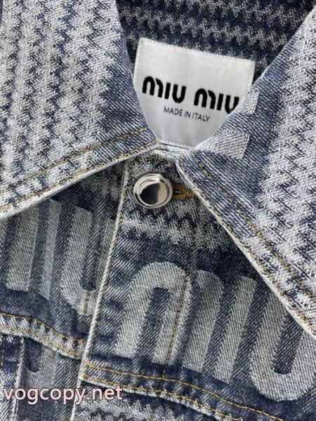 コピー 商品 ブランド魅惑 数年愛用しても人気アイテム 限定品も!コートMIUMIU 2