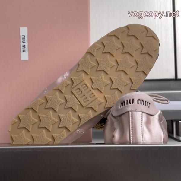 MIUMIU26新品*最安値保証 大人気アイテム 大人っぽいデザインパンプスブランド スニーカー 激安.. 6