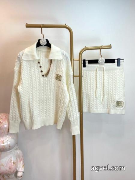  セットコピー ブランド 販売MIUMIU都会的な印象のスタイル おしゃれ度をUPする新着 大人気 完売前に. 6 