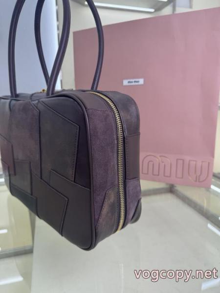 MIUMIUスーパー コピーバッグ優れもの 大活躍間違いなしの新着 超おしゃれ.. 5
