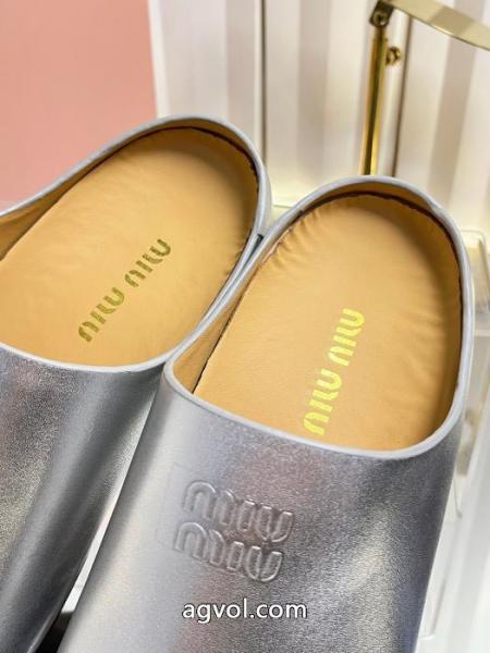 ブランド スーパー コピー 優良店ブーツ大好評 人気商品登場 綺麗！海外セレブ風!MIUMIU.. 5 