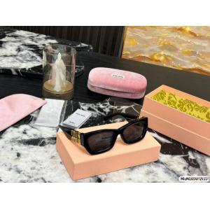 サングラスMIUMIUトレンド商品 毎日更新 国内完売コピー 商品 通販