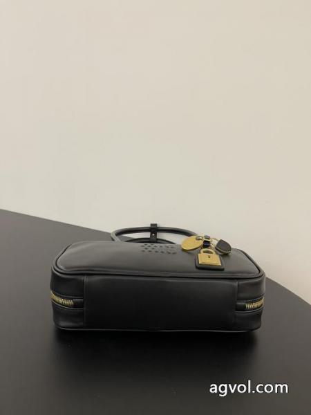 MIUMIUバッグロゴが素敵 絶対に買える! 春季超人気アイテム激安 ブランド.. 5