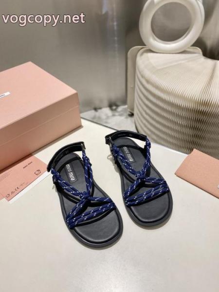 ミュウミュウコピー 商品 通販【激安価格別】 お洒落さんの愛用率が高い カジュアルスタイルを軽快に .. 2