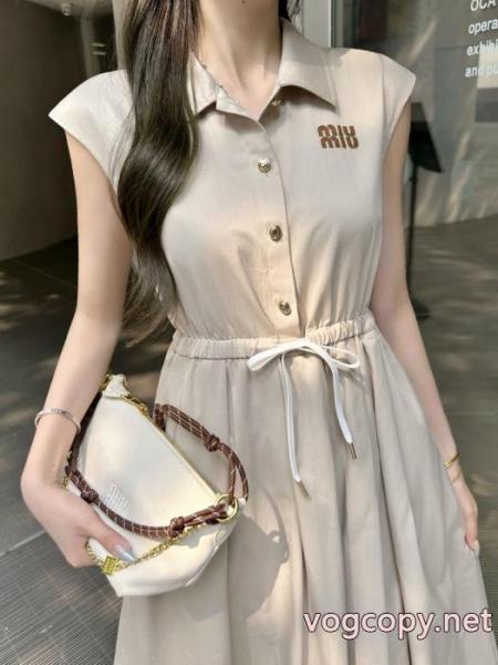 ワンピースブランド コピー 品MIUMIU新作デザイン新色 落ち着いた大人の雰囲気に 人気ブランド. 5