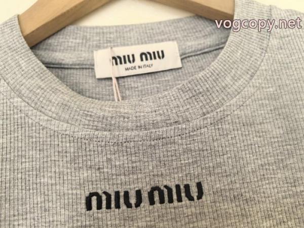 売り切れ必須 半歩先をゆくオシャレ 今すぐ買えちゃう!新着MIUMIU偽物 ブランド ショップ.. 5