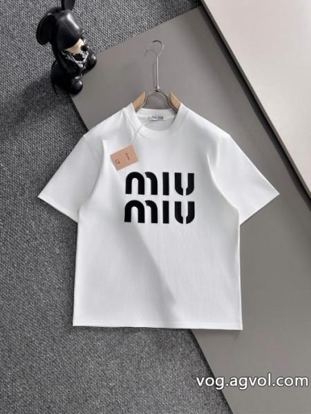 半袖Tシャツスーパー コピー 安心今すぐ欲しい お買い得お得 一番人気限定アイテムMIUMIU 0