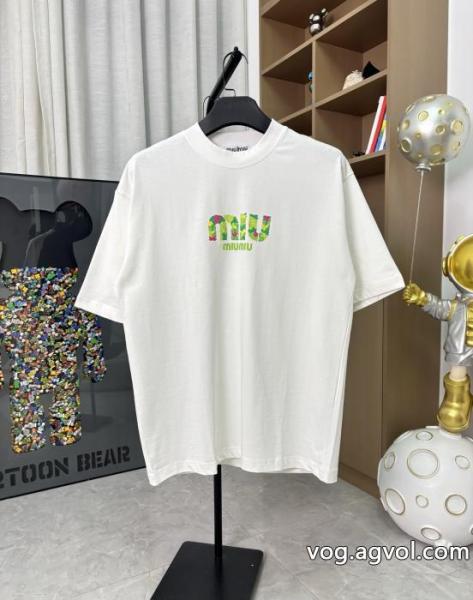 偽物 ブランド愛らしさ抜群 お買い得セール お得セールMIUMIU半袖Tシャツ 0