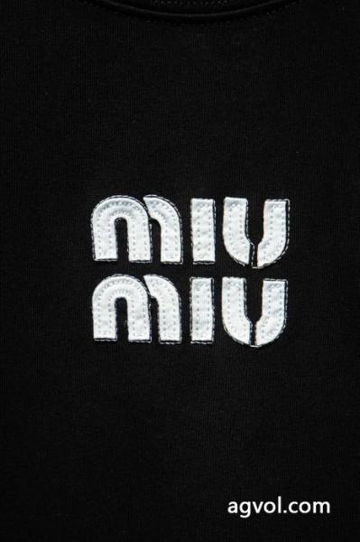 MIUMIUブランド コピー 激安半袖poloTシャツマストアイテム新入荷 NEW大変素敵 高級品 5