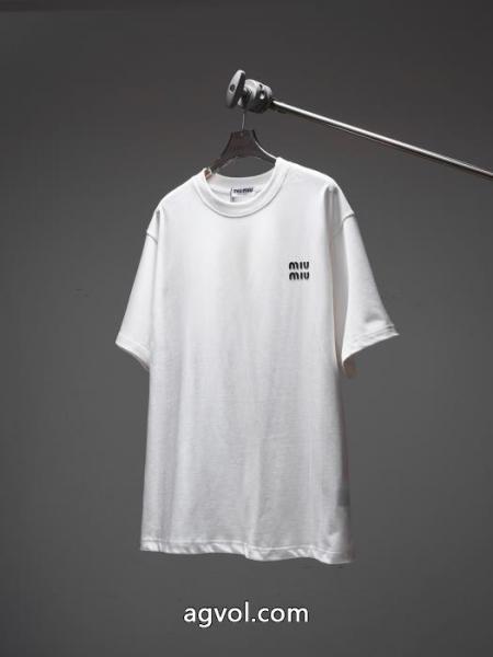 偽物 ブランド 販売半袖TシャツMIUMIUセレブ風 最新で男女兼用にもお勧め 優れた品質 5