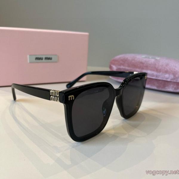 ブランド コピー バックMIUMIUサングラス稀少*新品登場 キラキラ これからの季節、大活躍. 0 