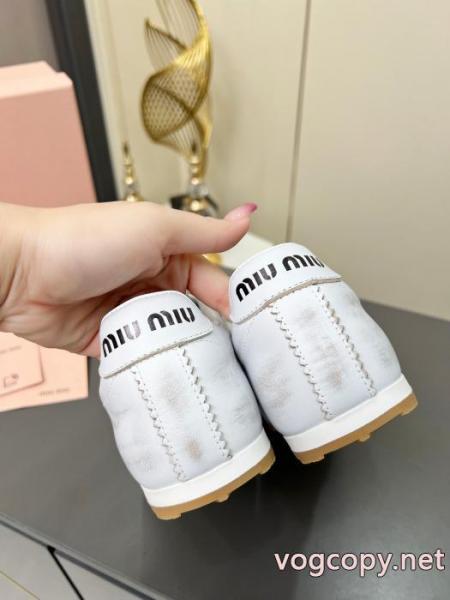 スニーカー偽物 通販MIUMIU今年流大人っぽさ 26流行り 【大人気】定番商品. 5
