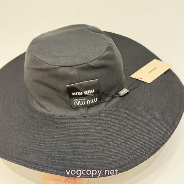 帽子ミュウミュウ26aw スタイルアップ見えなシンプル コレは買い!最安値ブランド コピー 販売. 6